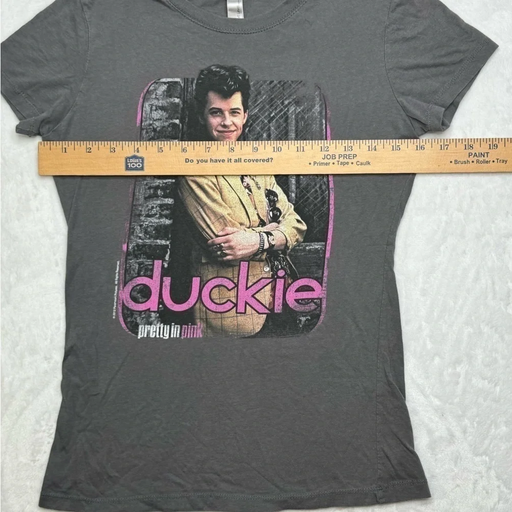 Pretty in Pink Duckie tee shirt t size Small gray short sleeve vintage 2012 - Picture 2 of 6